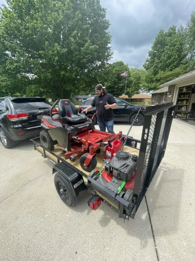 Top-rated yard maintenance in Anderson, IN - Evans Lawn Care