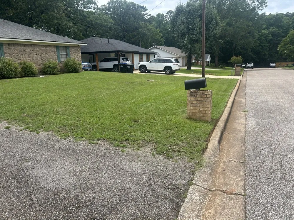 Reliable outdoor landscaping in Longview, TX - Evans lawn care