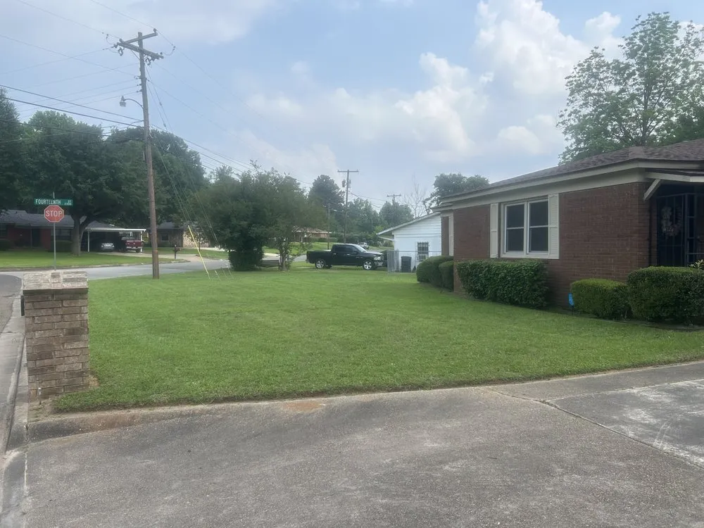 Trusted residential landscaping for outdoor upgrades across Longview, TX - Evans lawn care