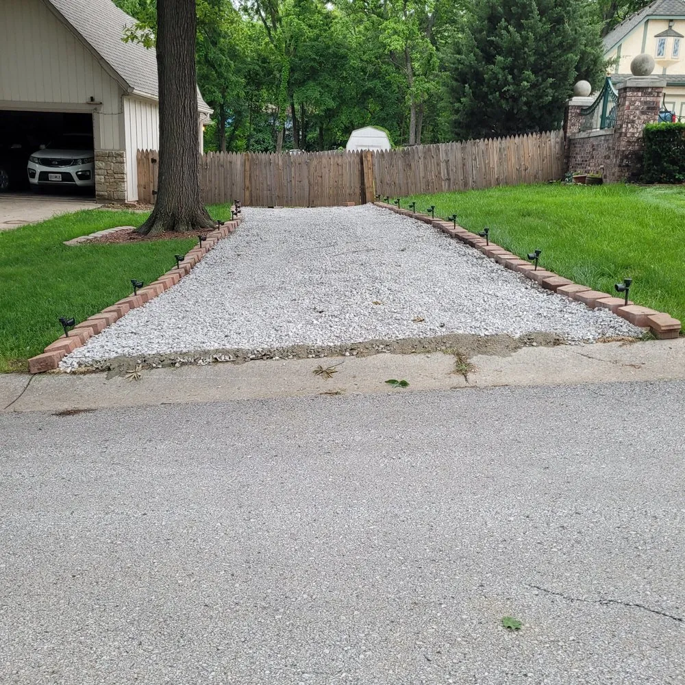 Local landscaping services experts serving Raytown, MO - Evans Lawn Care