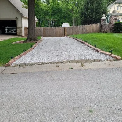 Evans Lawn Care Logo