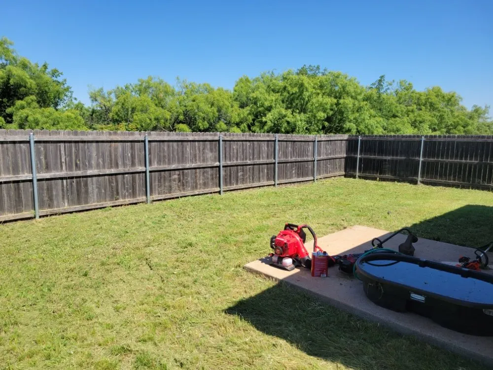 Top-rated lawn mowing service for year-round maintenance across Abilene, TX - Evan's Lawn Service