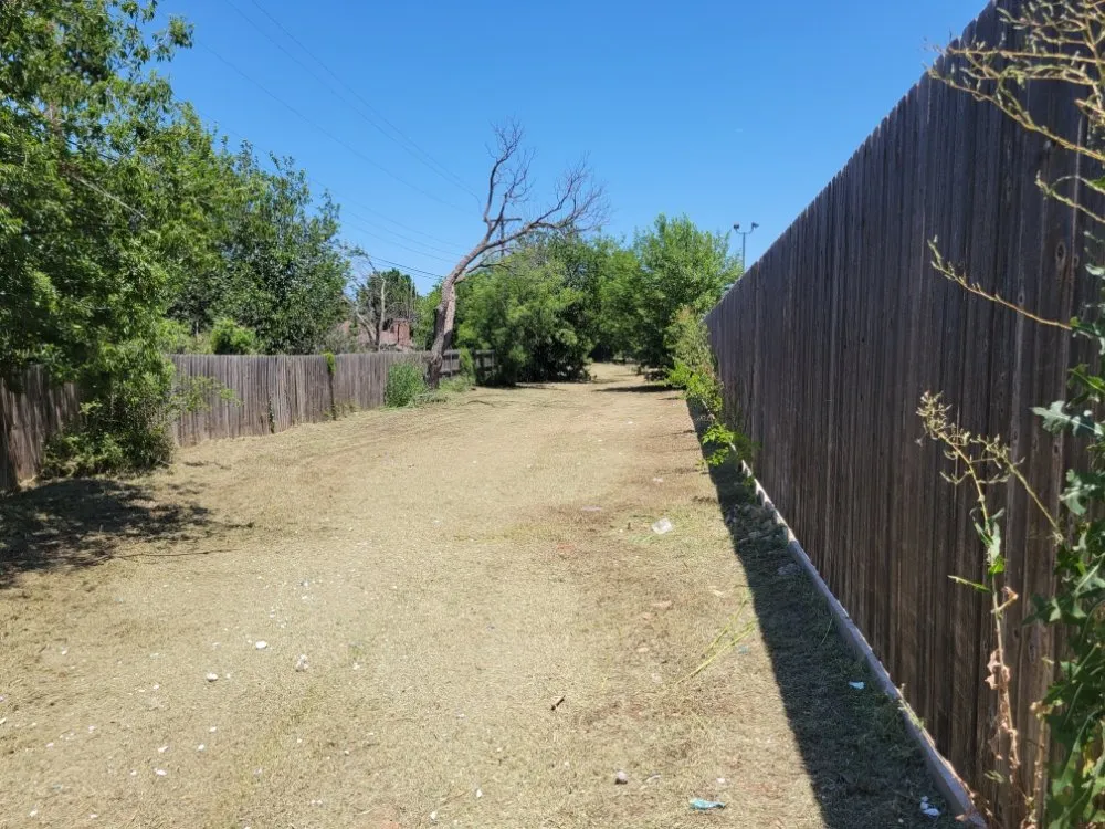 Top-rated lawn care service experts serving Abilene, TX - Evan's Lawn Service