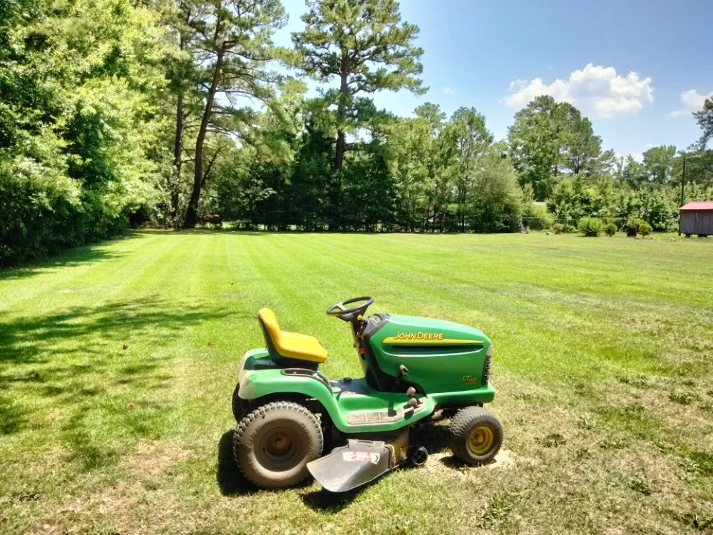 Expert lawn care service in Darlington, SC - Evans Lawn Service
