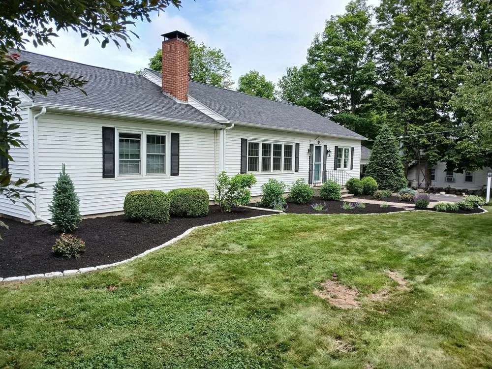 Trusted outdoor landscaping for year-round maintenance in New Albany, IN by Evans Outdoor Services