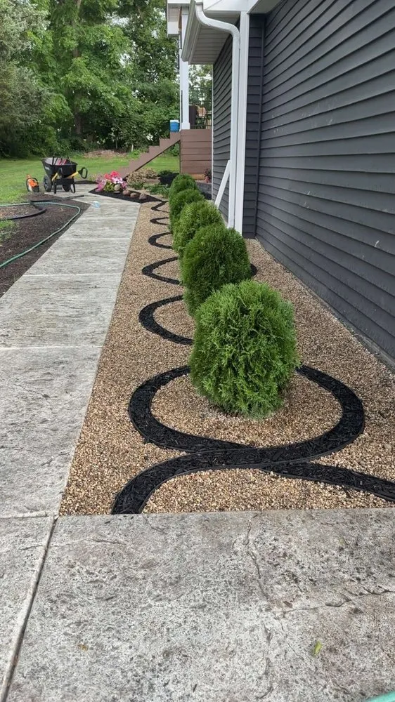 Expert landscaping services experts serving New Albany, IN - Evans Outdoor Services