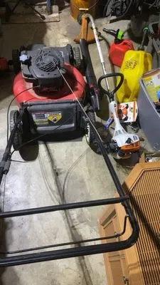 Evans Push Mowing Logo