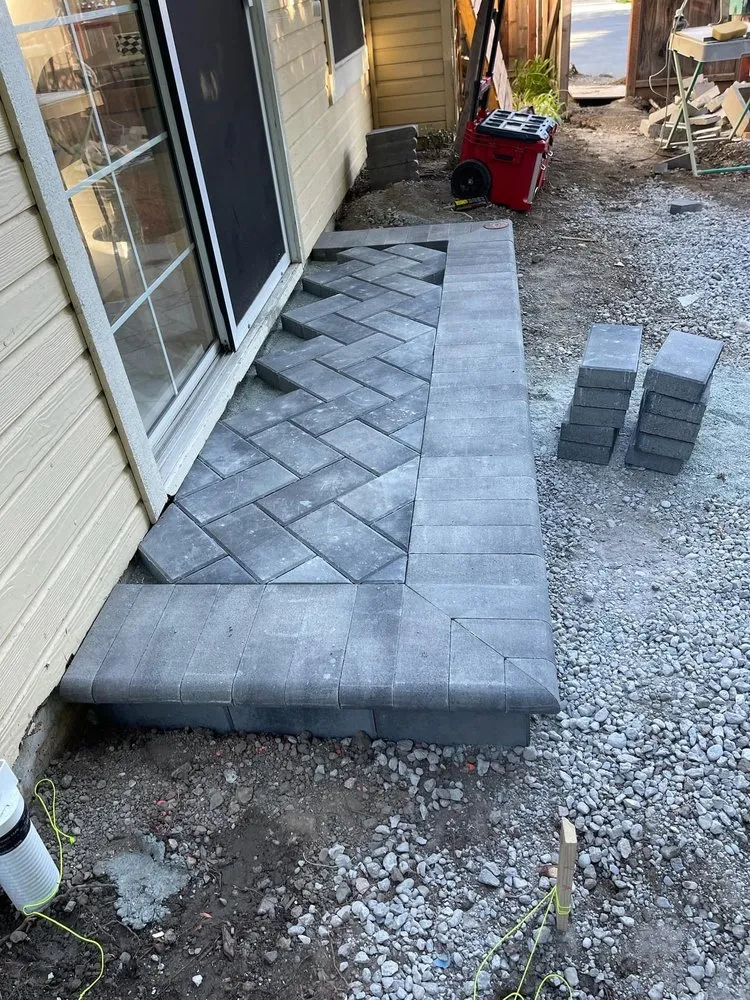 Custom yard cleanup service for outdoor upgrades in Evanston, IL by Evanston Landscaping