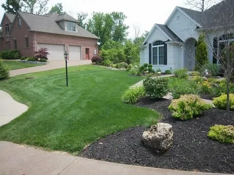 Professional residential landscaping in Evansville, IN - Evansville Lawn & Landscape