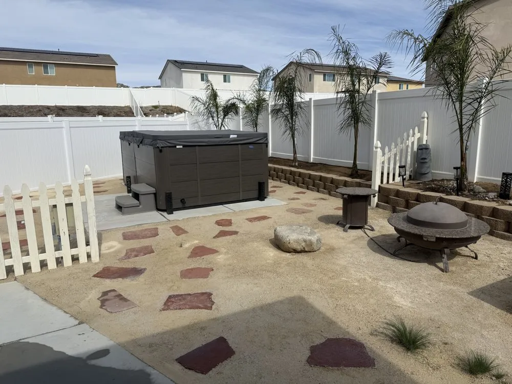 Custom yard cleanup service for homes across Elgin, IL - Evaristo Landscape Services