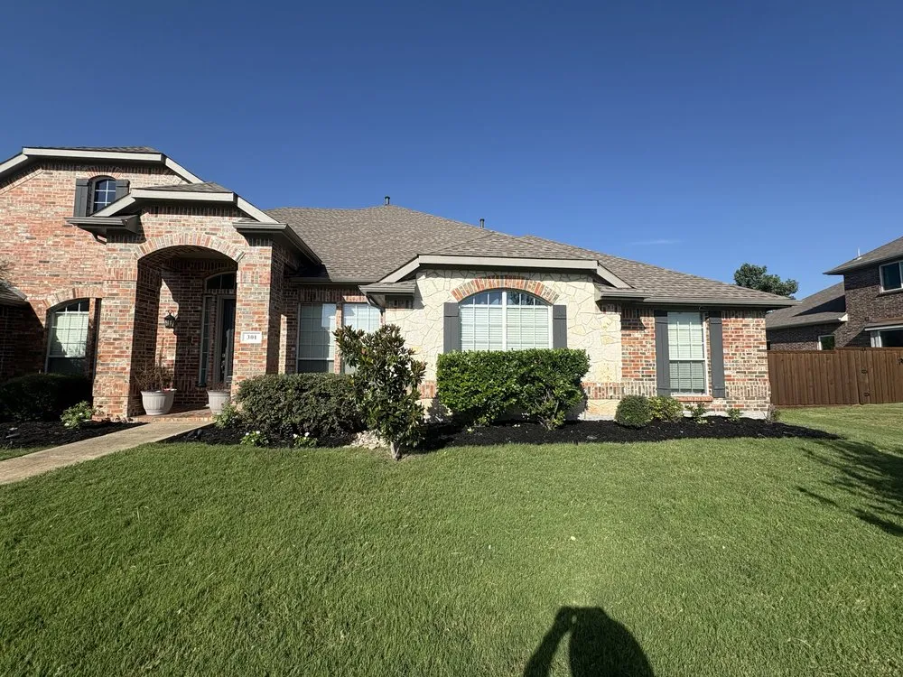 Affordable lawn mowing service in Dallas, TX - Evelio Lawn and Landscape