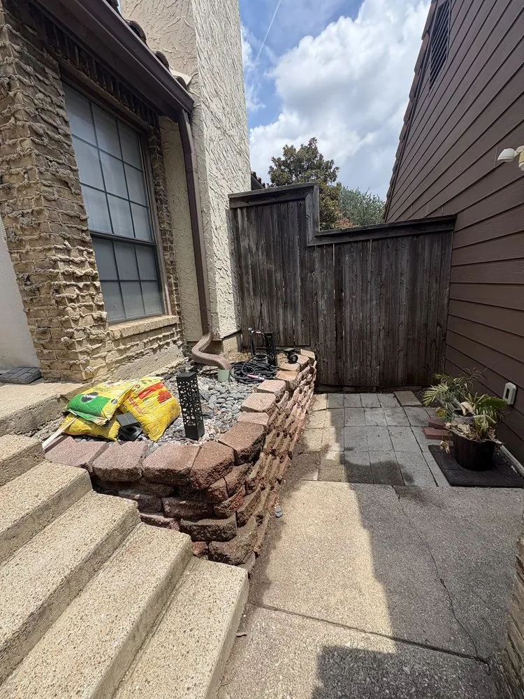 Trusted lawn care service experts serving Dallas, TX - Evelio Lawn and Landscape