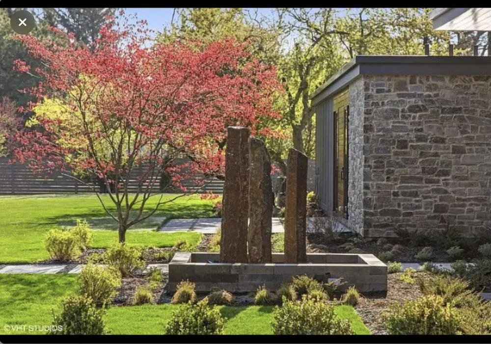 Trusted residential landscaping experts serving Waukegan, IL - Evelyn & Natte's Hardscapes