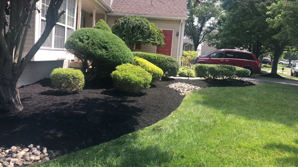 Professional lawn mowing service in Hamilton, NJ - Ever & C Landscaping Services