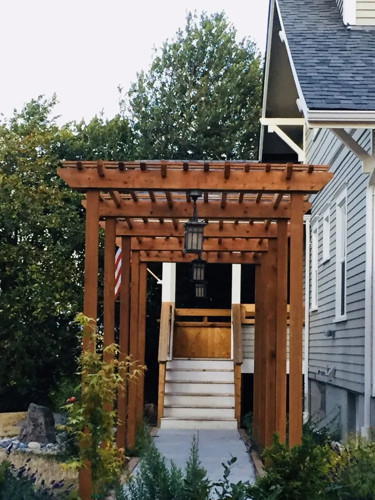 Reliable yard maintenance for residential properties in Everett, WA by Ever-Green Landscaping