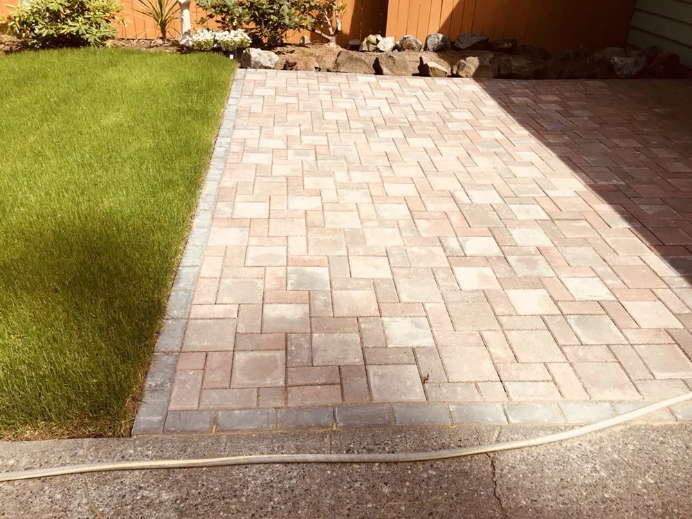 Affordable yard cleanup service in Everett, WA - Ever-Green Landscaping