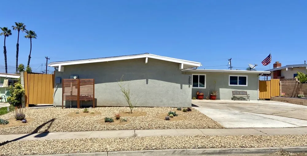 Top-rated lawn mowing service experts serving San Diego, CA - Ever Green Landscaping