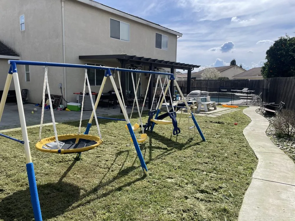 Professional garden landscaping in Stockton, CA - Ever Green Oasis