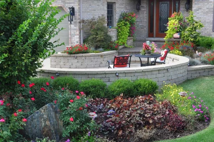 Expert landscaping services experts serving Aurora, IL - Ever Green Tree Services & Landscaping