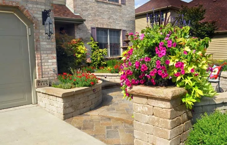 Local yard maintenance in Aurora, IL by Ever Green Tree Services & Landscaping