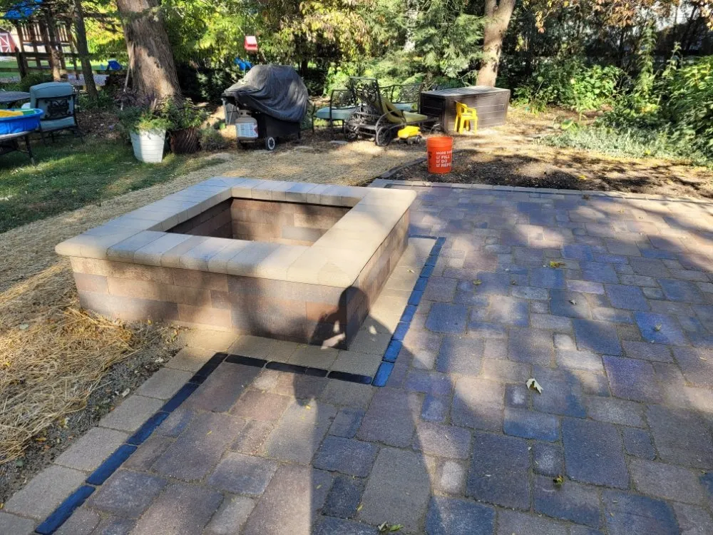 Affordable garden landscaping in Aurora, IL - Ever Green Tree Services & Landscaping