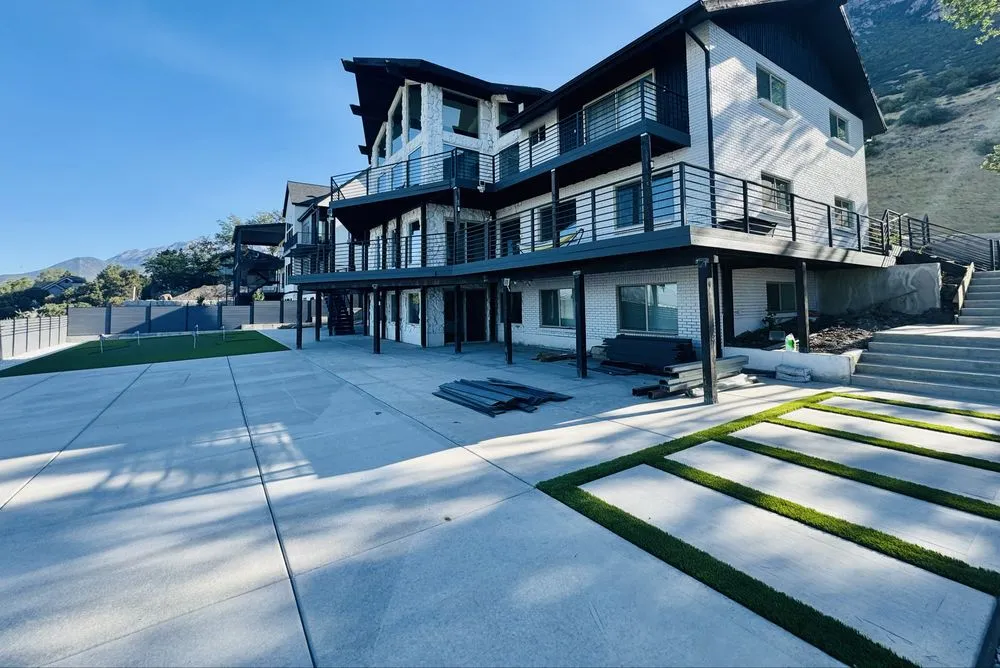 Professional landscape installation in West Jordan, UT - Everblade Designs