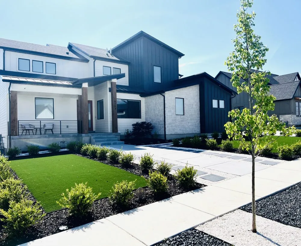Professional yard cleanup service for year-round maintenance across West Jordan, UT - Everblade Designs