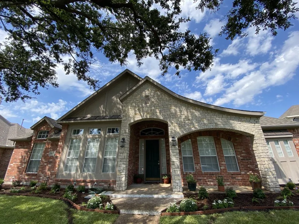 Local yard cleanup service in Richardson, TX - Everbloom Landscape