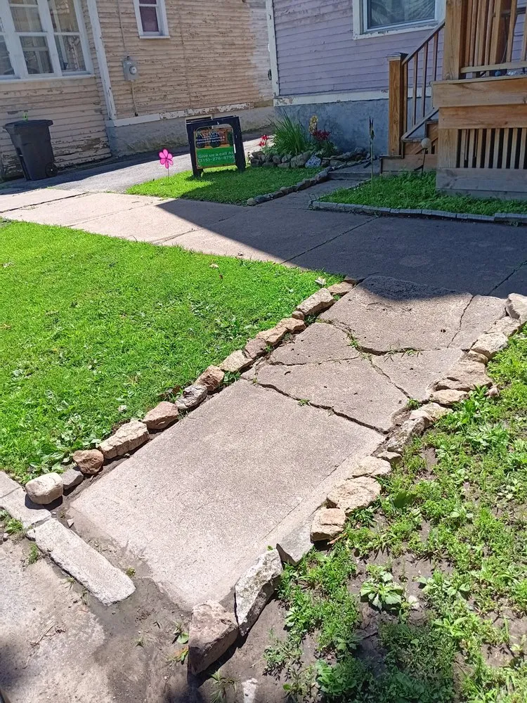 Local outdoor landscaping experts serving Ogdensburg, NY - Everbries Lawn Care Pressure Washing and Janitorial Services