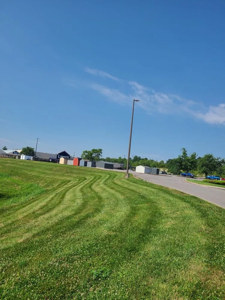 Custom outdoor landscaping in Winchester, KY by Everclean