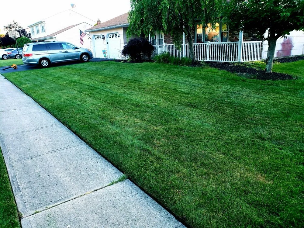 Top-rated yard maintenance for year-round maintenance in Monroe Township, NJ by Everest Lawn Service