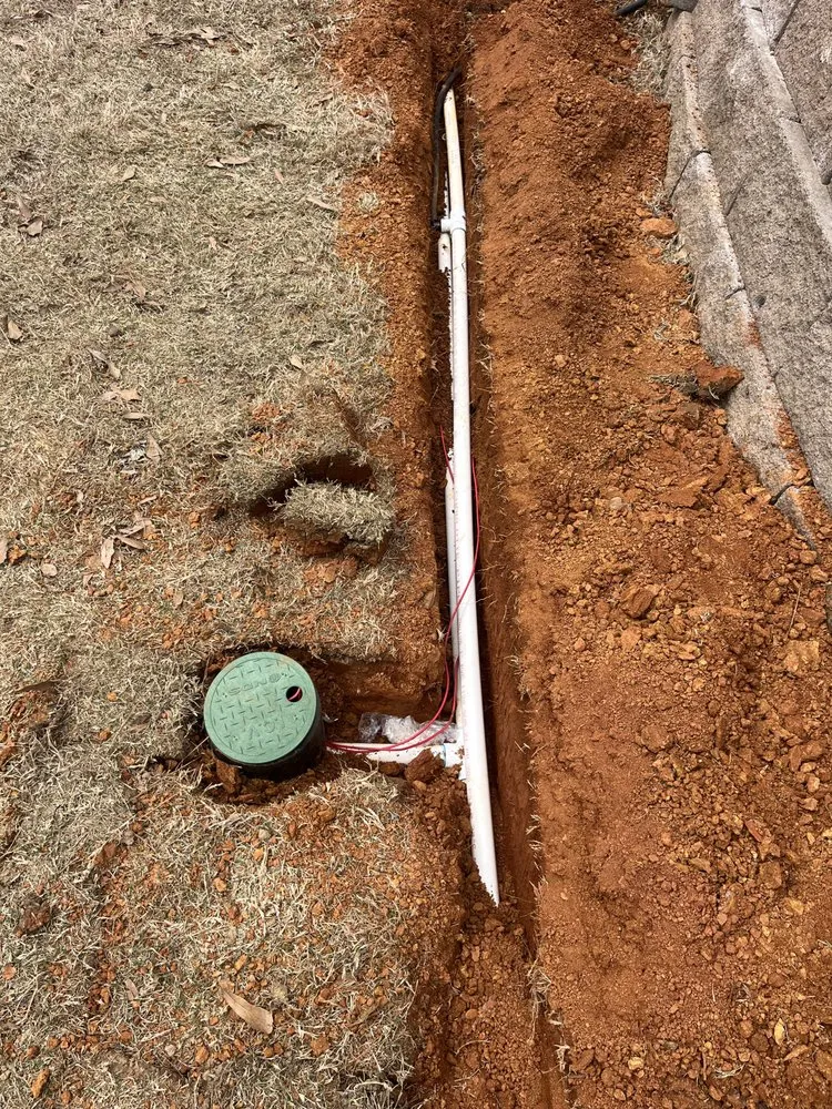 Affordable yard maintenance with custom design in Cartersville, GA by Everest Lawns And Scapes