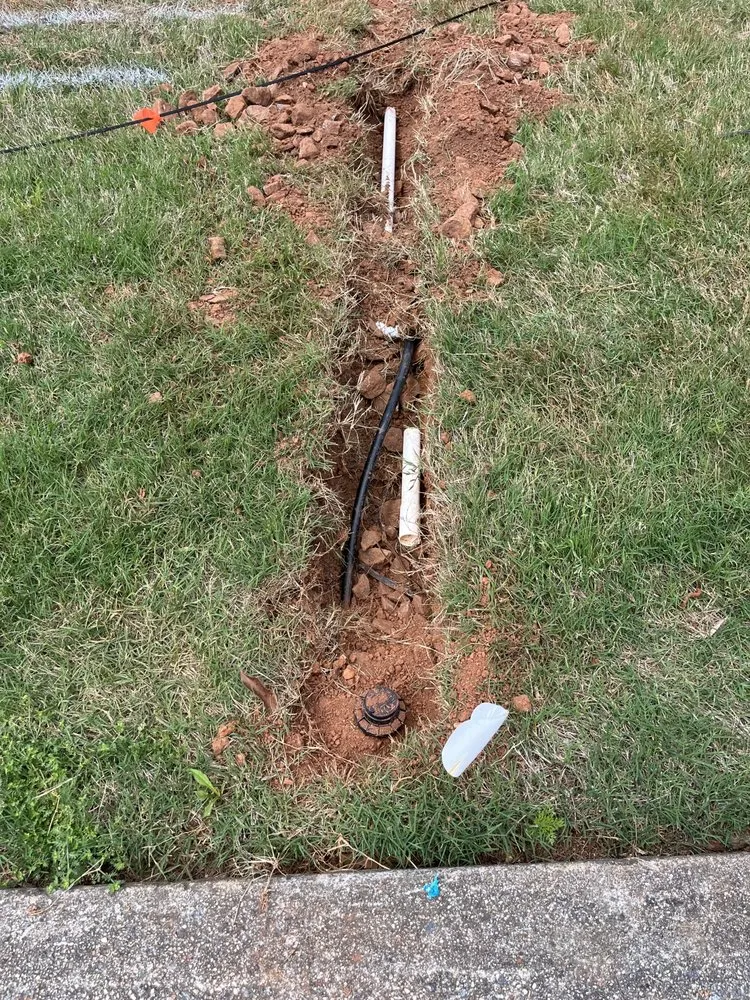 Local yard maintenance in Cartersville, GA - Everest Lawns And Scapes