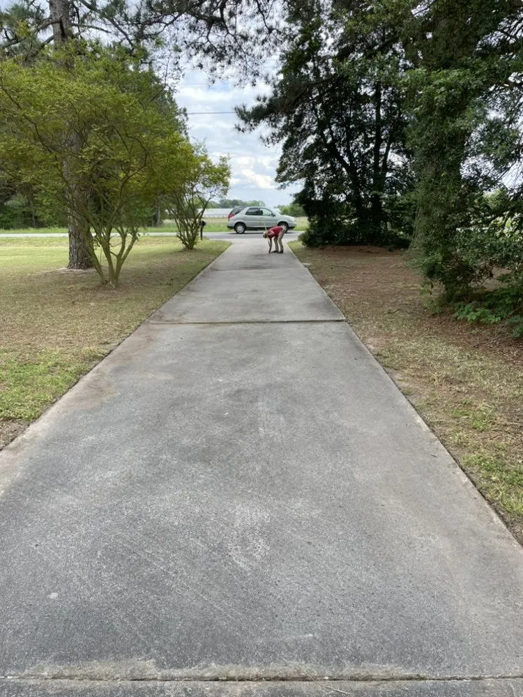 Custom residential landscaping experts serving Snow Hill, NC - Everette’s Landscaping & Lawn Care