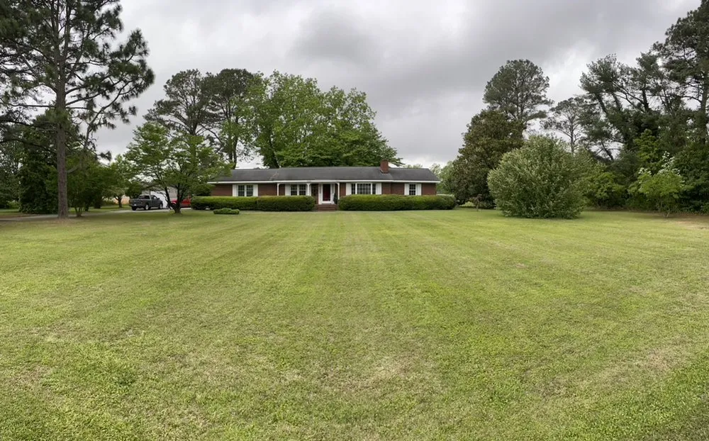 Affordable landscape installation experts serving Snow Hill, NC - Everette’s Landscaping & Lawn Care