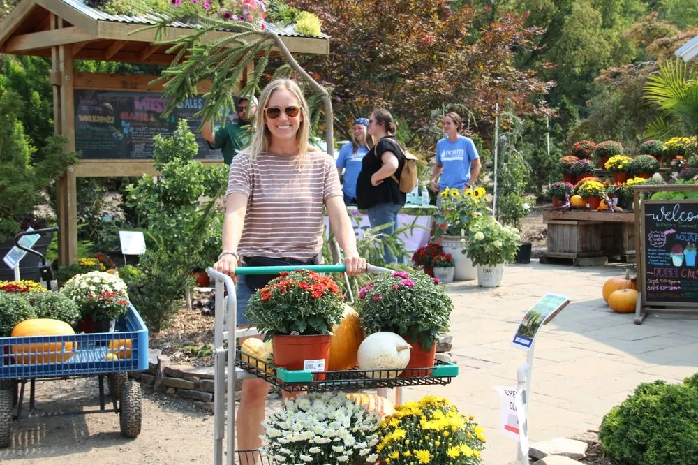Trusted outdoor landscaping in Byron Center, MI - Everett's Gardens