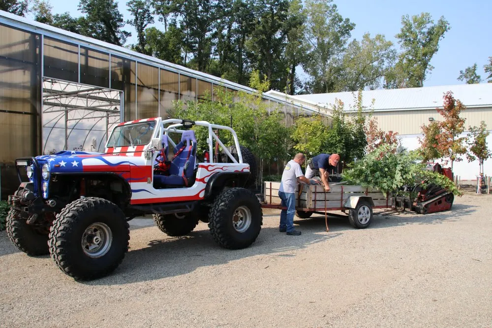 Expert outdoor landscaping for beautiful yards in Byron Center, MI by Everett's Gardens