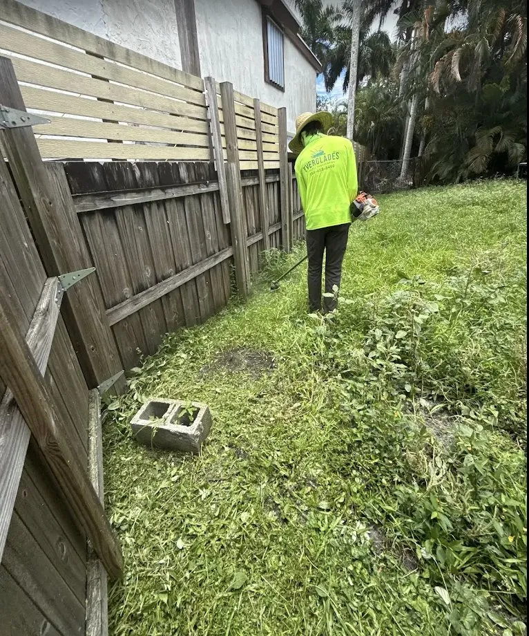 Trusted outdoor landscaping in Davie, FL - Everglades Lawn and Landscaping