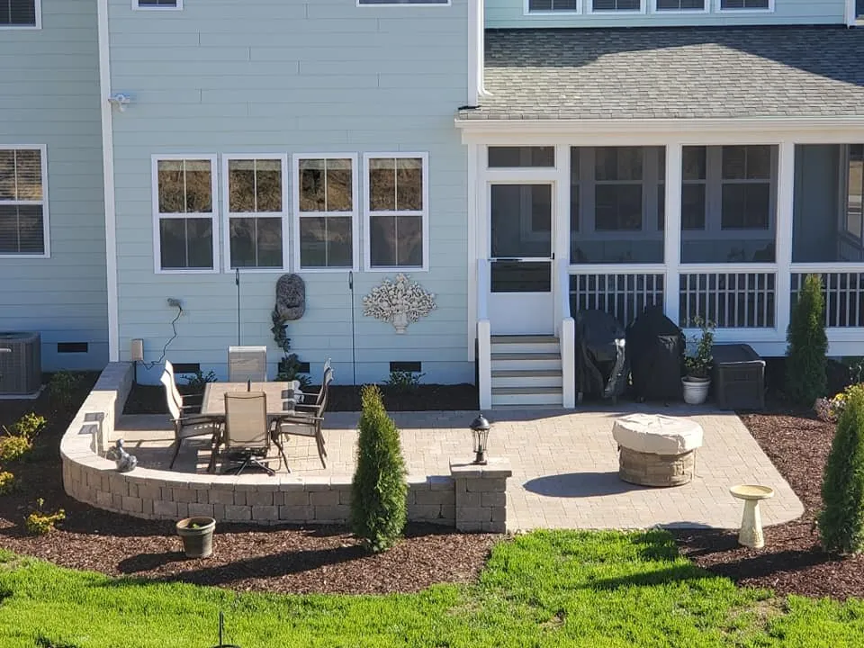 Affordable lawn mowing service in Apex, NC by Evergreen