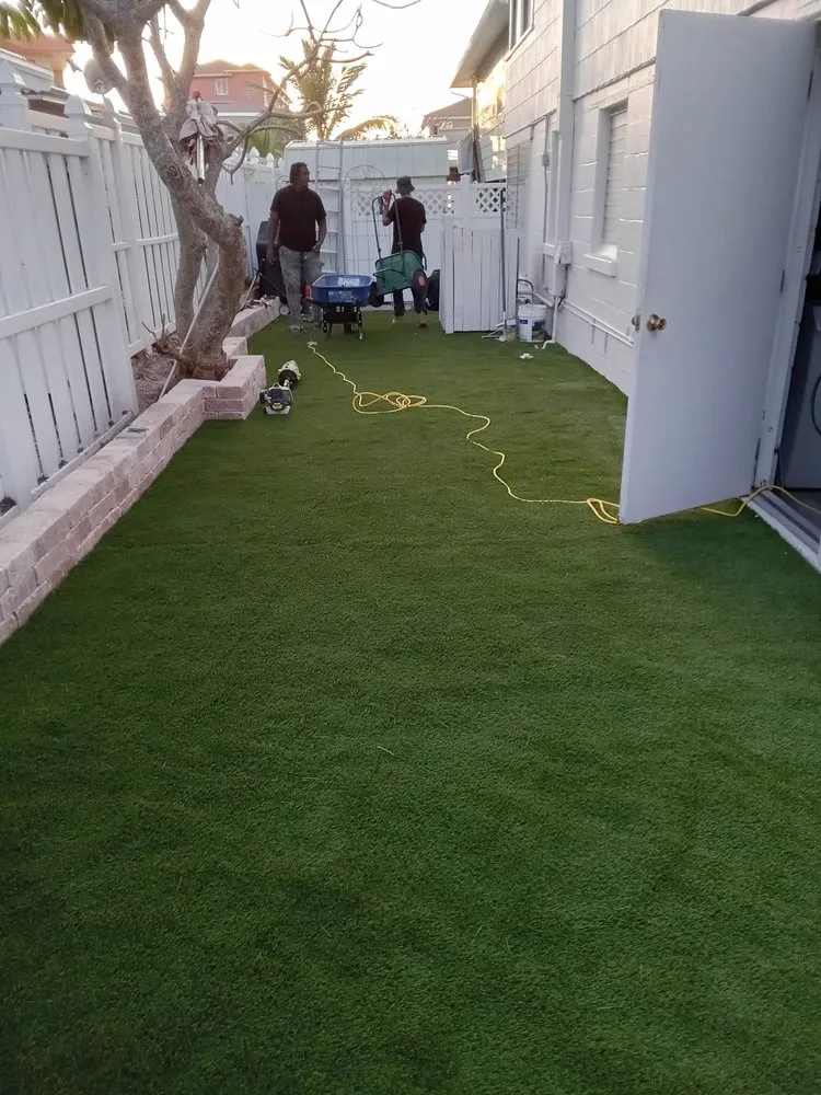 Top-rated landscaping services with custom design in Kenneth City, FL by Evergreen artificial grass