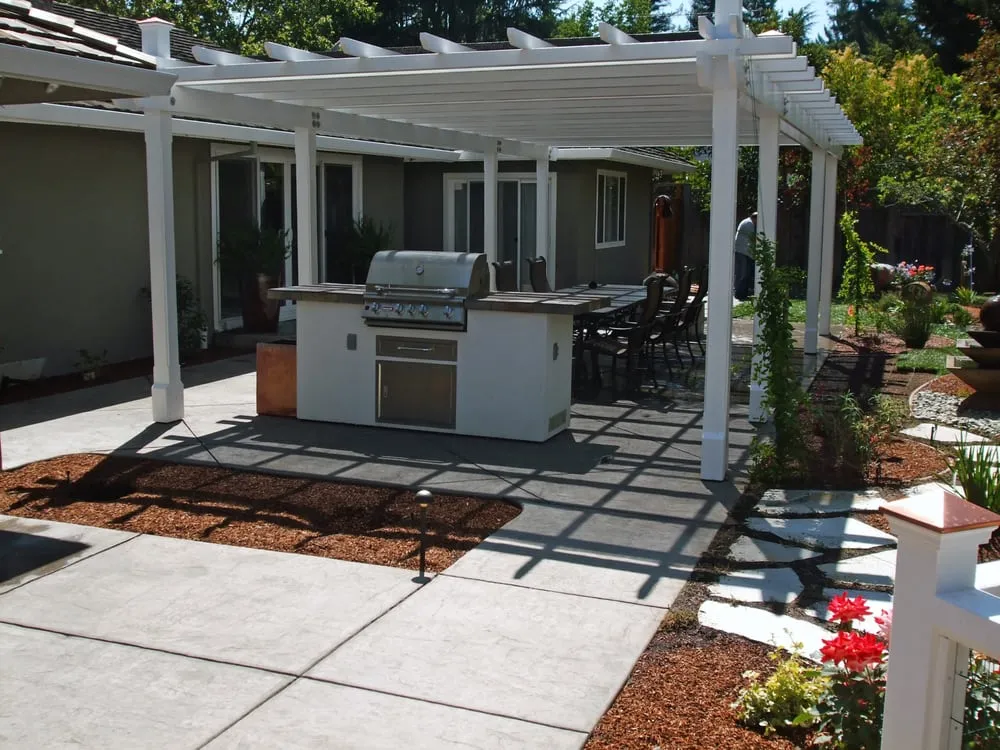 Professional landscaping services experts serving San Jose, CA - Evergreen Construction & Landscaping