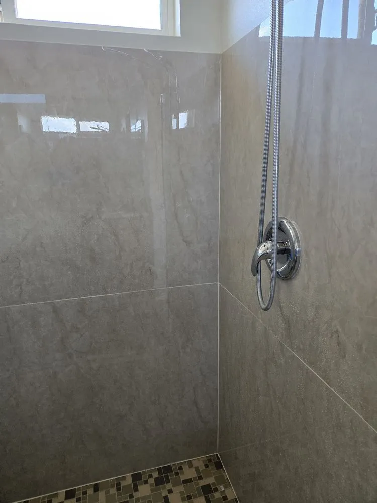 Custom garden landscaping in Ridgecrest, CA by Evergreen Construction