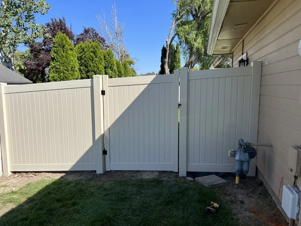 Top-rated yard cleanup service with custom design across Boise, ID - Evergreen Contracting