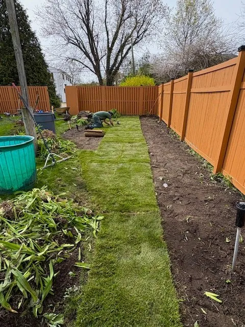 Professional lawn mowing service in Farmingdale, NY - Evergreen Estates Landscape