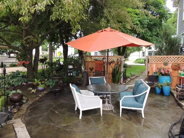 Affordable lawn mowing service in Brooklyn, WI by Evergreen Everbloom