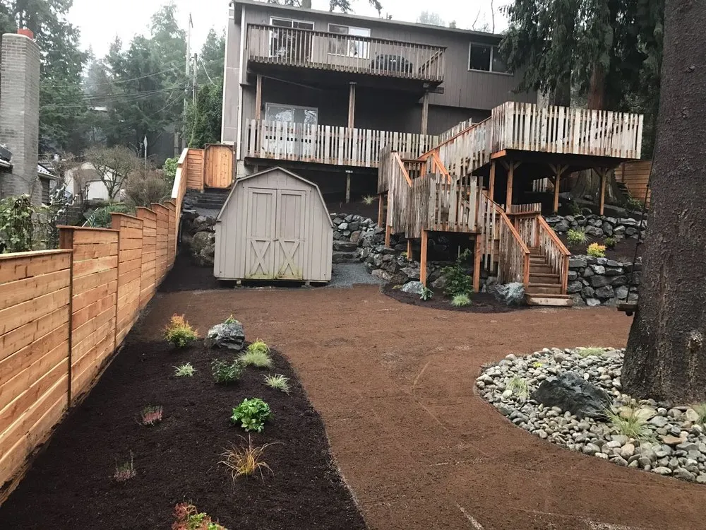 Reliable yard maintenance for homes in Snohomish, WA by Evergreen Flores Landscaping
