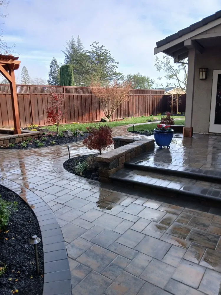 Affordable lawn mowing service experts serving Antioch, CA - Evergreen Garden Company