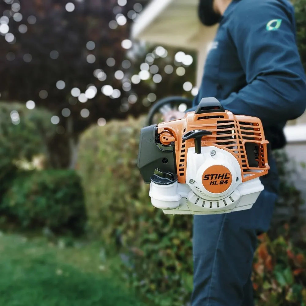 Custom yard maintenance experts serving Los Angeles, CA - Evergreen Gardening & Maintenance