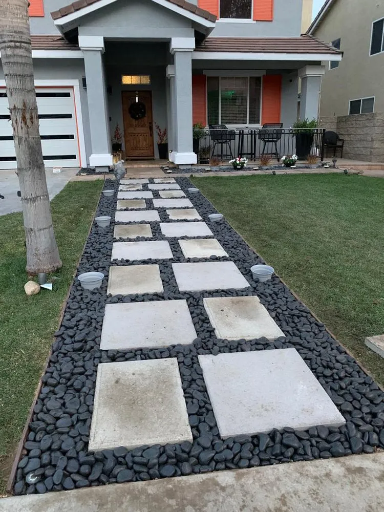 Top-rated yard maintenance experts serving Rialto, CA - Evergreen Gardens Landscape