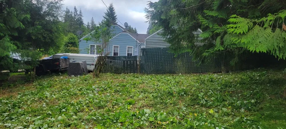 Affordable landscaping services for residential properties in Ridgefield, WA by Evergreen Land Maintenance